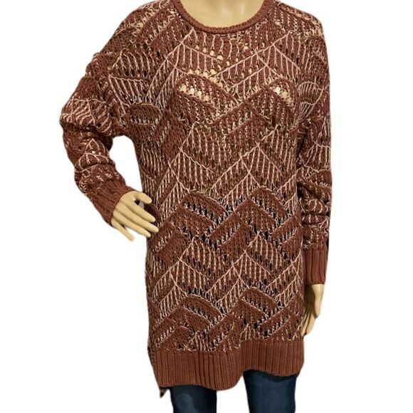 Universal Thread Open Stitch Crochet Sweater - Picture 5 of 11